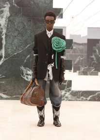Look 25