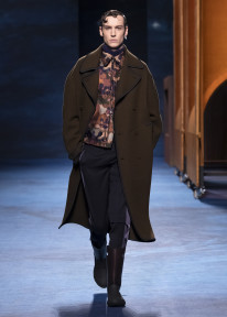 Look 8