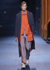 Look 18