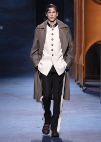 Look 28