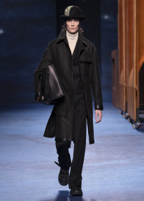 Look 32