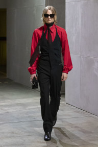 Look 16