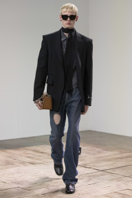 Look 32