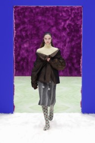 Look 28