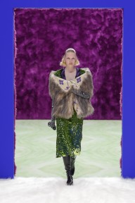 Look 32