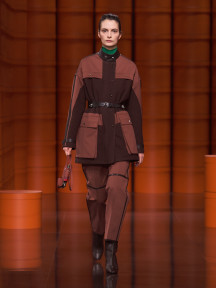Look 12