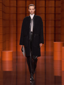 Look 24