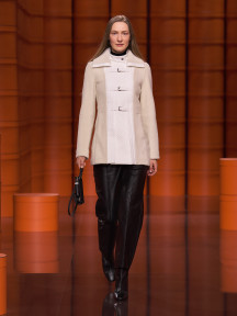 Look 25