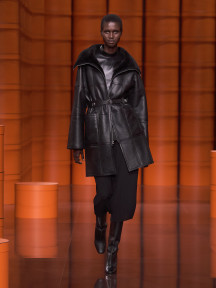 Look 27