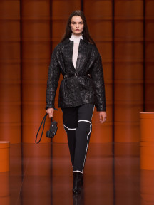 Look 28