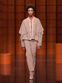 Look 32