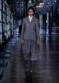 Look 12