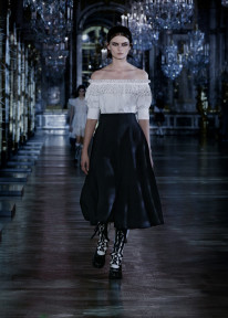 Look 17