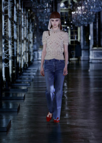 Look 19