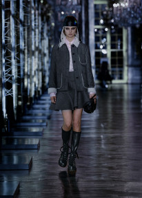 Look 25