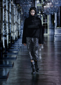 Look 27
