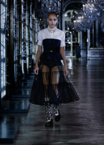 Look 28