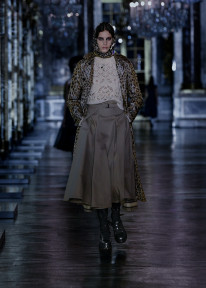 Look 44