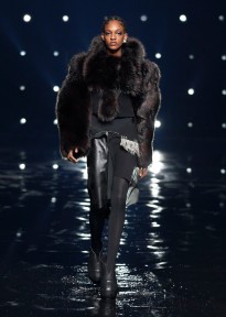 Look 3