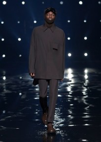 Look 16