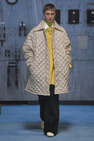 Look 10