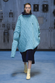 Look 18