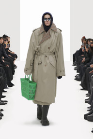Look 16