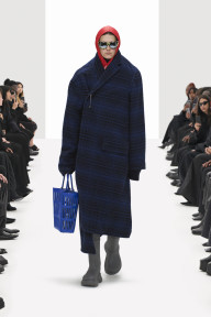 Look 18